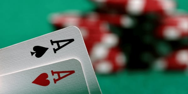 如何在线玩终极德州扑克